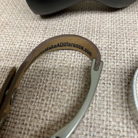 Good Works Faith Vegan Leather and Silver Be Happy Affirmation Bracelets - Picture 3 of 4